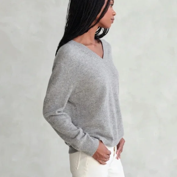 Jenni Kayne Cashmere Flynn Sweater in Grey - Picture 3 of 7